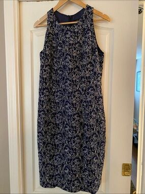 Carmen Marc Valvo Navy and White Floral Midi Sheath Dress